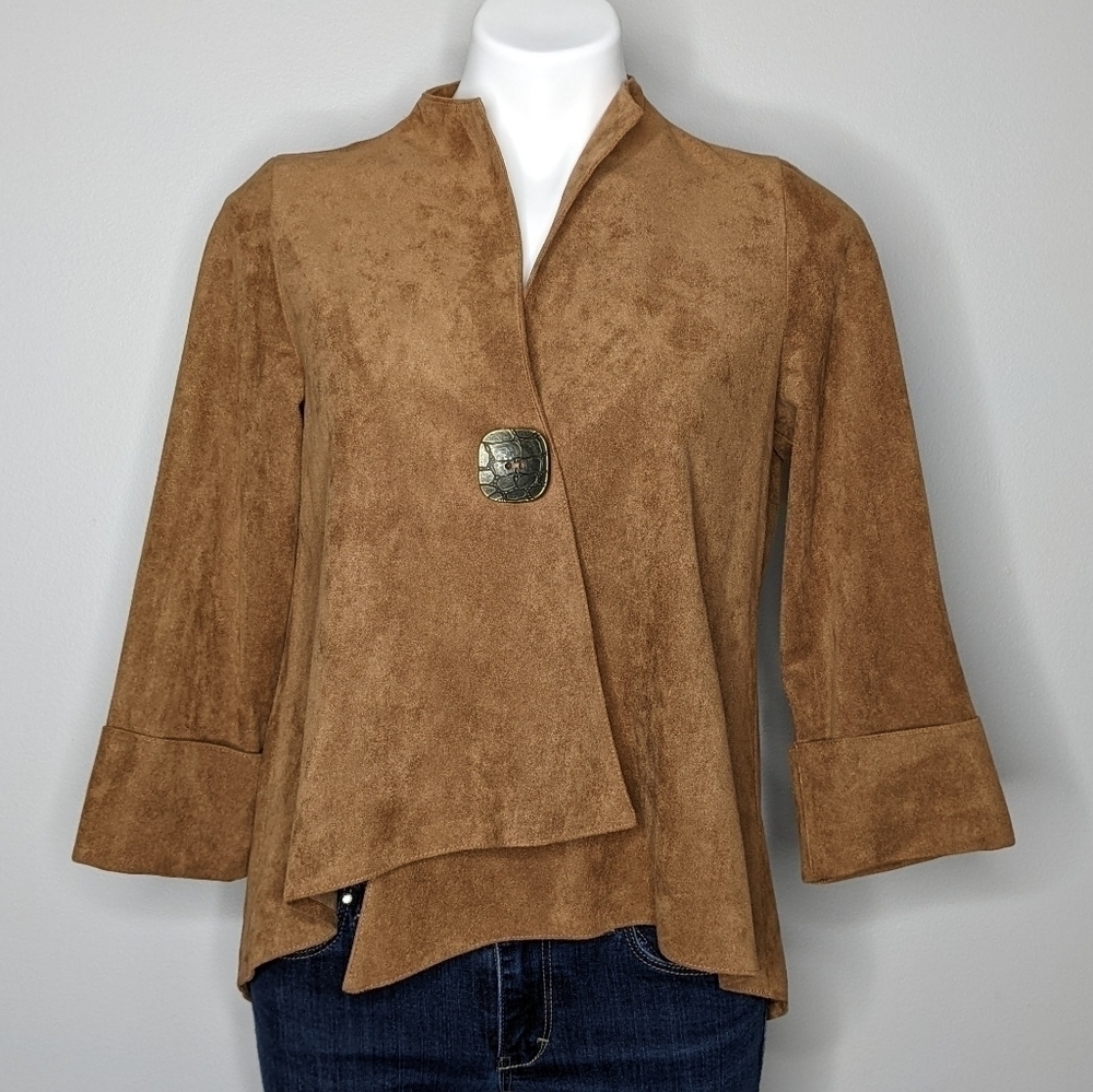IC by Connie K tan brown faux suede button closure cardigan S